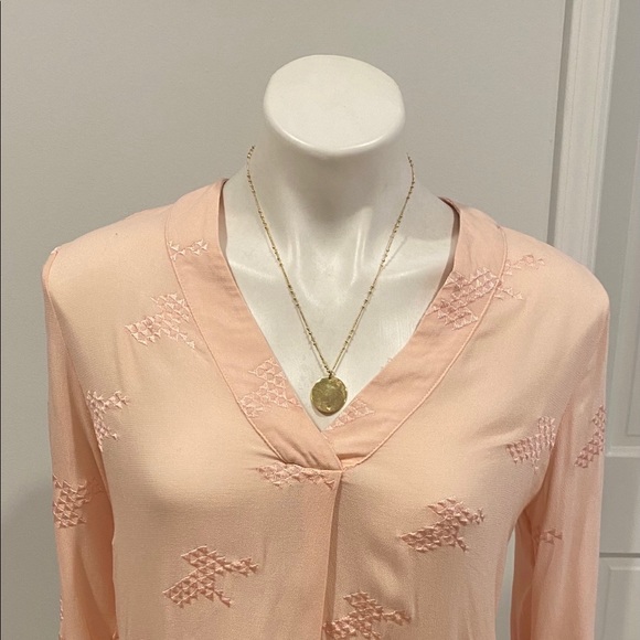 AliceBlue Small Light Pink Pull Over Blouse - Picture 2 of 8